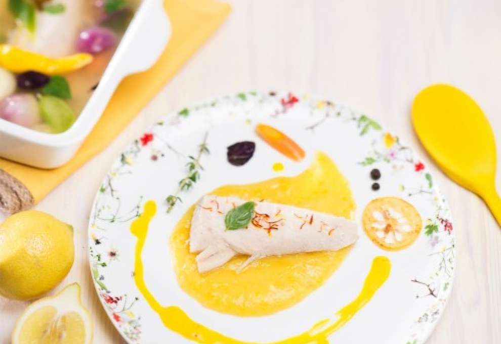Pochierter Butterfisch mit gelbem Kürbispüree und Safransauce
