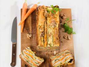 Zucchini-Karotten-Schichtkuchen