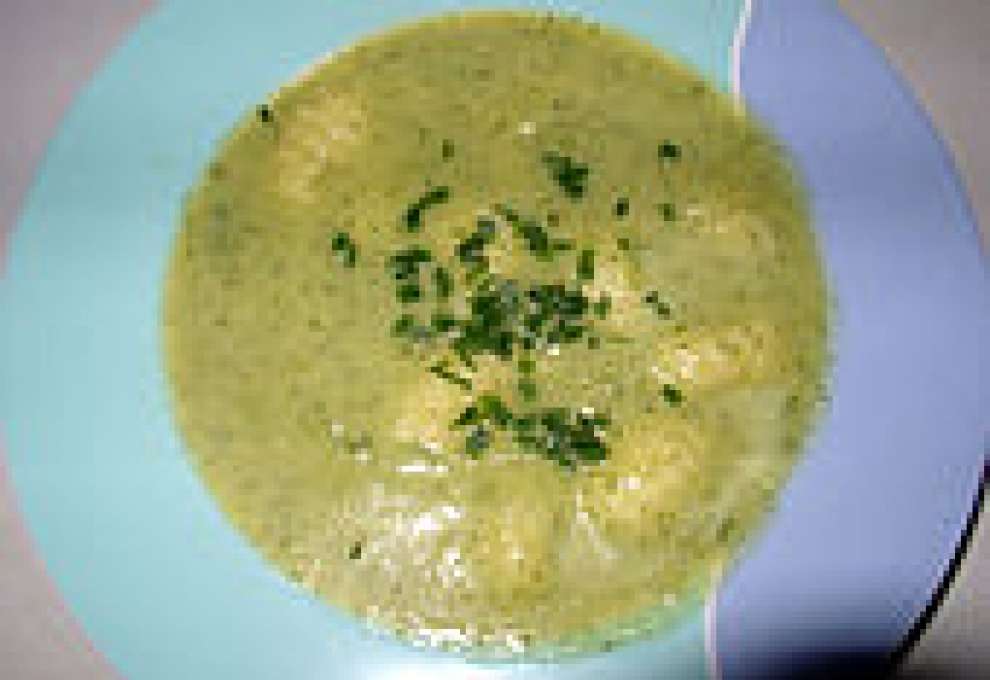 Zucchini - Cremesuppe mit Gnocchi