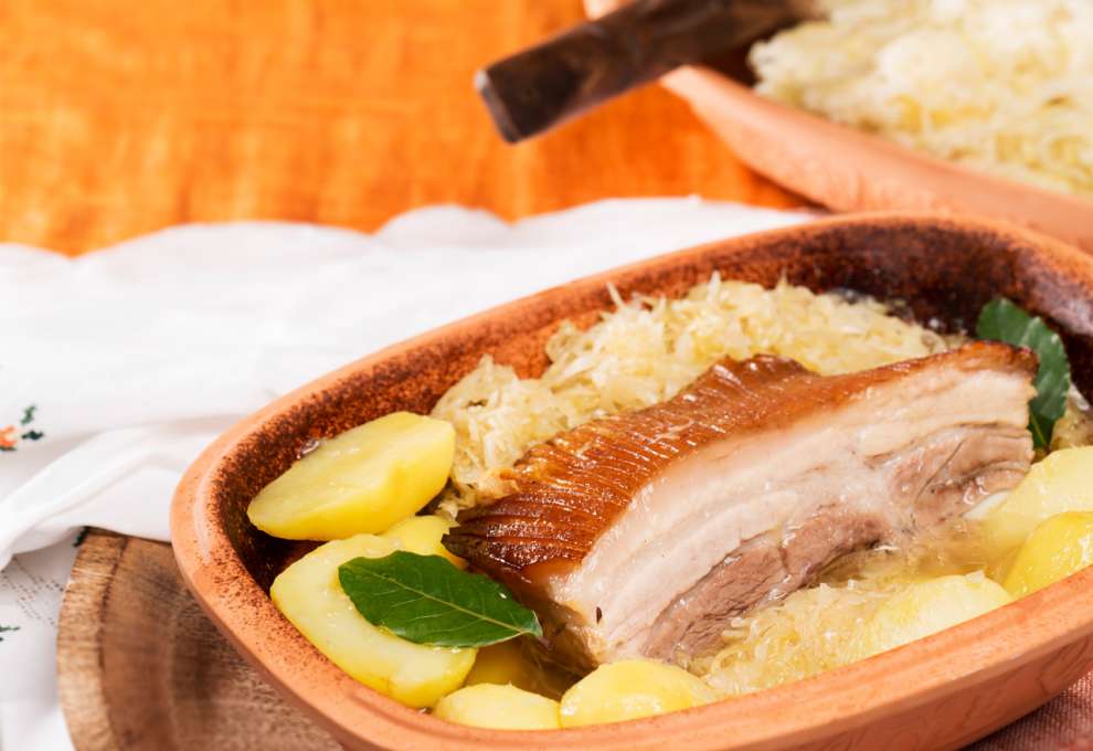 Schweinsbauch mit Sauerkraut » Rezepte &amp; Gerichte auf Kochen &amp; Küche